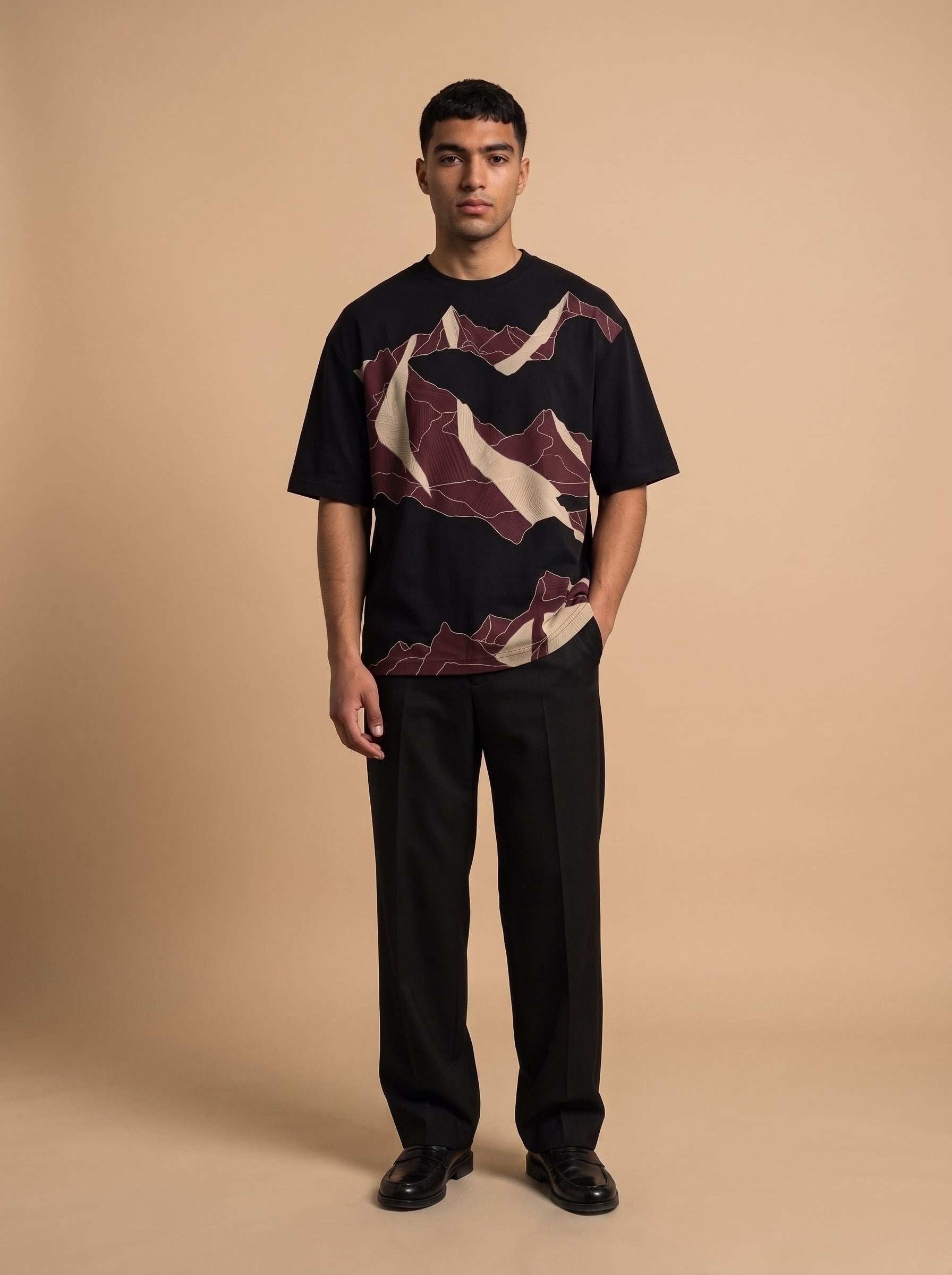 Seven Hills Round Shirt in black